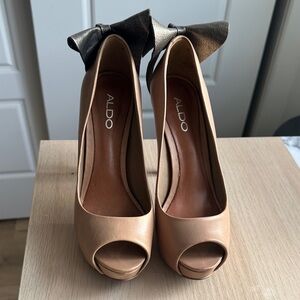 ALDO Tan Peep Toe Heels with Black Bow